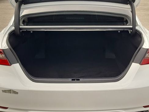 Used 2024 Toyota Camry SE FWD image 10