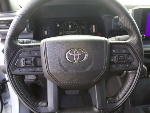 Used 2026 Toyota Tacoma SR5 image 10