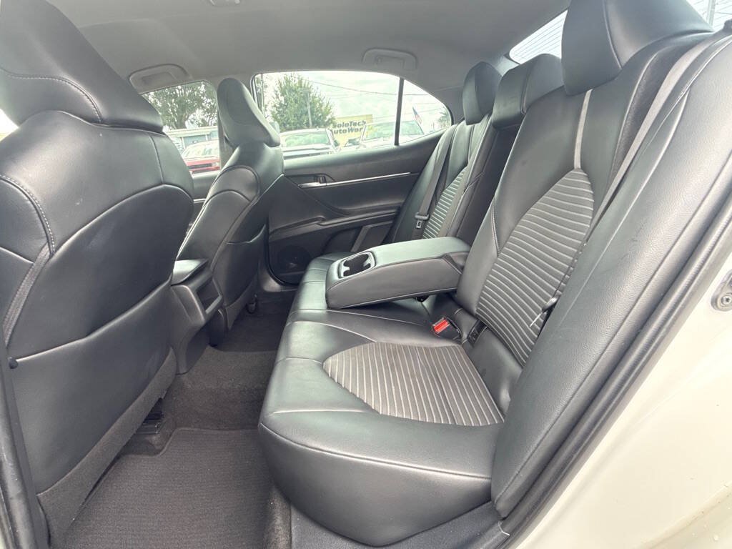 Used 2021 Toyota Camry SE FWD image 22