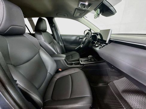 Certified 2026 Toyota Corolla Cross XLE AWD/4WD image 38