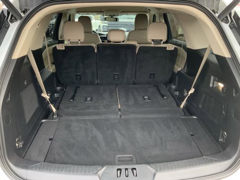 Used 2022 Ford Explorer Limited image 13