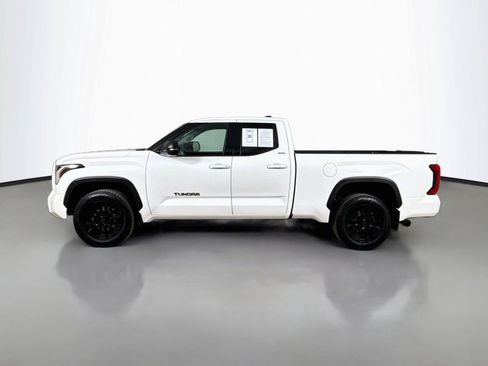 Used 2022 Toyota Tundra SR5 w/ SR5 Premium Package AWD/4WD image 9