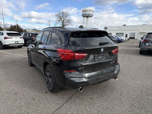 Used 2022 BMW X1 xDrive28i w/ M Sport Package image 5