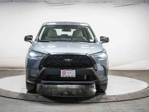 Certified 2022 Toyota Corolla Cross L image 7