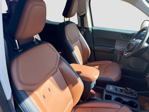 Used 2024 Ford Maverick Lariat image 28