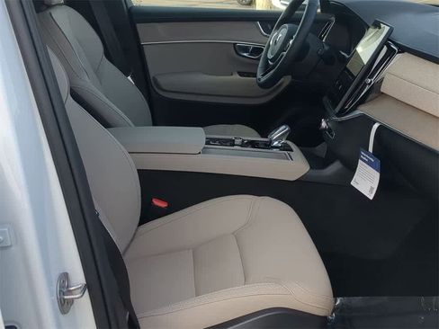 Used 2026 Volvo XC90 B6 Plus w/ Protection Package image 20