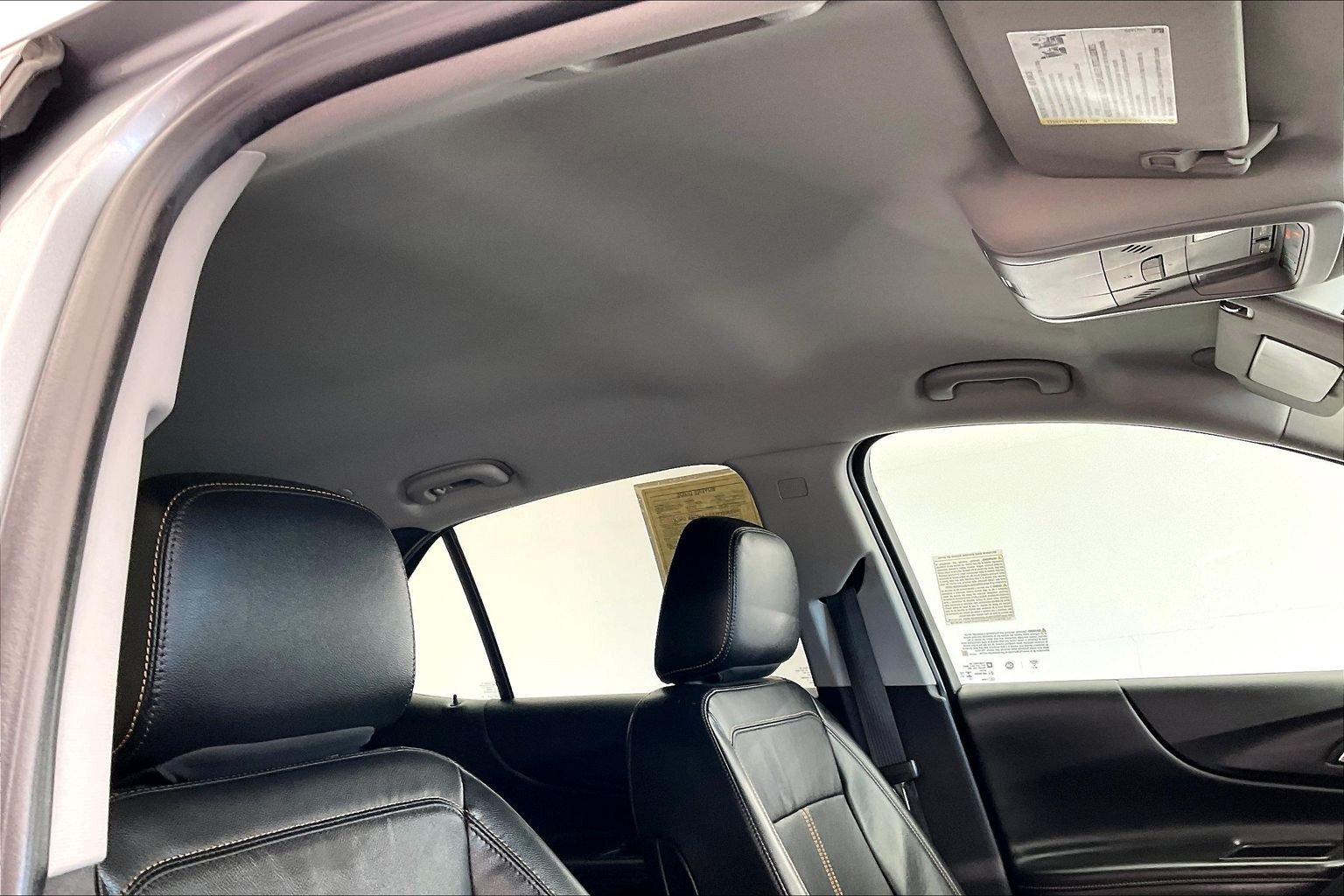 Used 2023 Chevrolet Equinox Premier AWD/4WD image 24