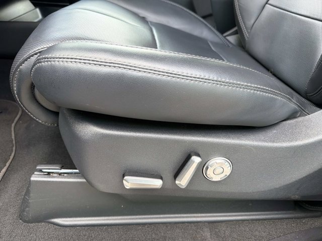Certified 2025 Lincoln Navigator Reserve w/ Jet Appearance Package AWD/4WD image 12
