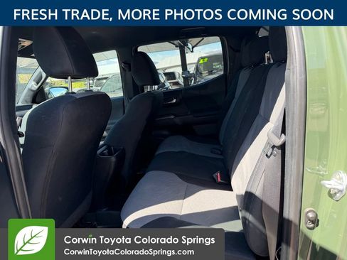 Used 2021 Toyota Tacoma TRD Sport w/ Technology Package AWD/4WD image 9