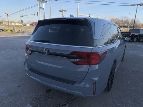 Used 2025 Honda Odyssey Sport-L image 12
