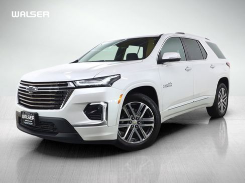 Used 2022 Chevrolet Traverse High Country image 1
