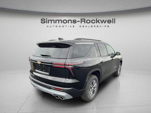 New 2026 Chevrolet Traverse LT w/ Driver Confidence Package image 7