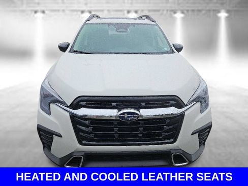 Certified 2025 Subaru Ascent Touring AWD/4WD image 4