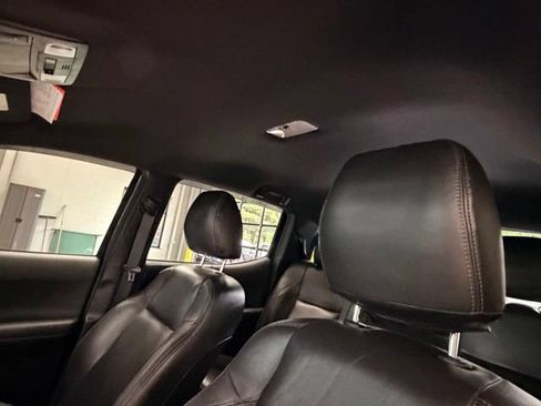 Used 2017 Toyota Tacoma TRD Sport w/ Tow Package AWD/4WD image 24