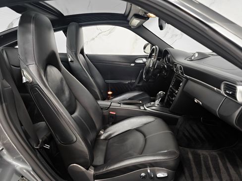 Used 2011 Porsche 911 Targa 4S image 2