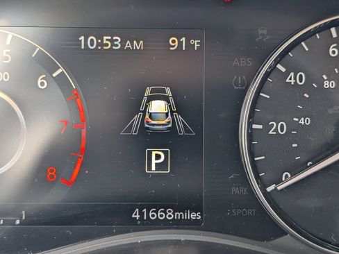 Used 2024 Nissan Kicks SV FWD image 11