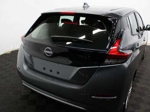Used 2024 Nissan Leaf S image 6