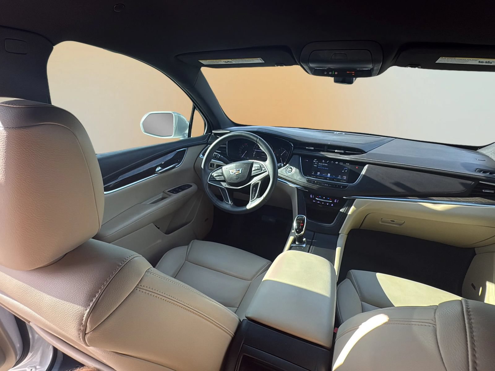 Used 2018 Cadillac XT5 FWD image 15