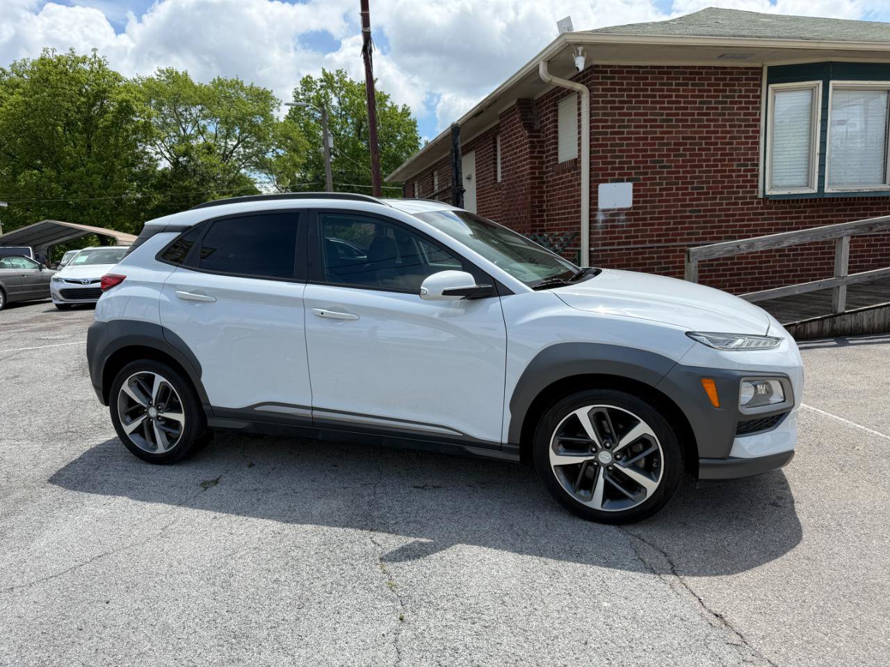 Used 2019 Hyundai Kona Ultimate w/ Cargo Package AWD/4WD image 2