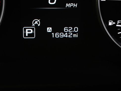 Used 2022 Subaru Outback Premium image 26