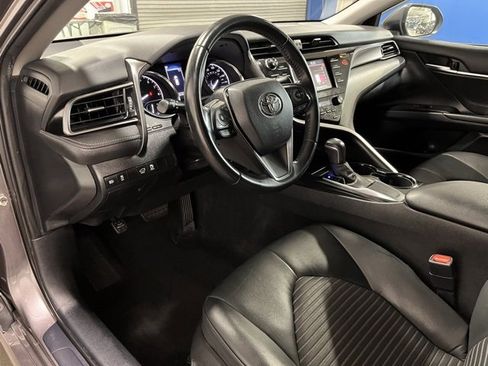 Used 2020 Toyota Camry SE image 19