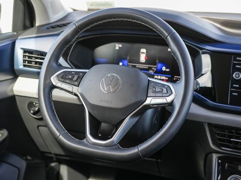 Used 2023 Volkswagen Taos SE image 17