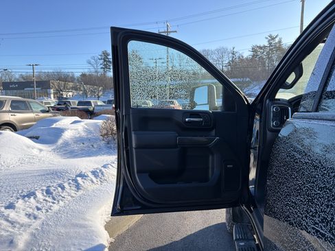 Used 2020 GMC Sierra 2500 AT4 image 11