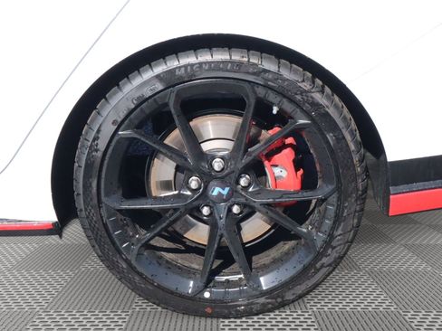 New 2025 Hyundai Elantra N Base image 5