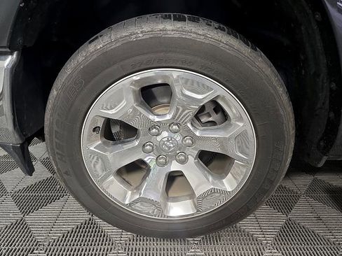 Used 2019 RAM 1500 Laramie AWD/4WD image 9