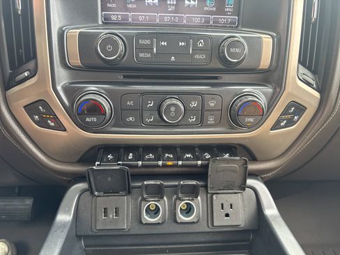 Used 2017 GMC Sierra 1500 Denali w/ Denali Ultimate Package AWD/4WD image 30