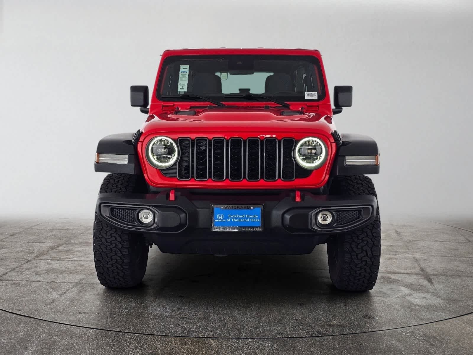 Used 2025 Jeep Wrangler Unlimited Rubicon AWD/4WD image 8