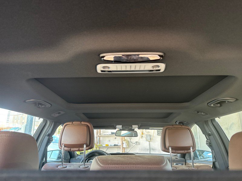 Used 2016 Mercedes-Benz E 350 4MATIC Wagon image 11