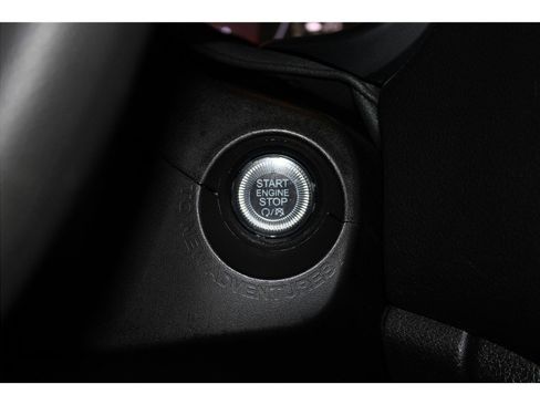 Used 2023 Jeep Renegade Latitude image 30