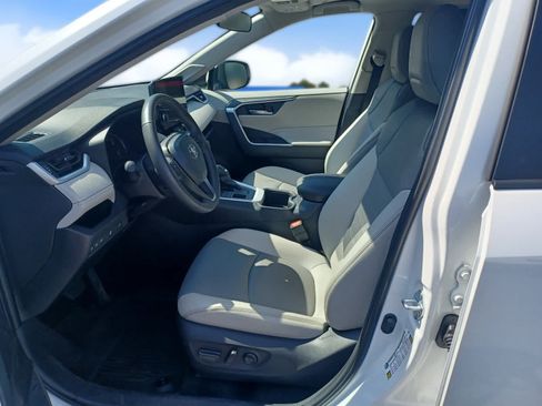 Used 2025 Toyota RAV4 XLE Premium w/ Weather Package AWD/4WD image 7
