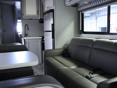 Used 2023 Ford E-450 and Econoline 450 Super Duty w/ Motorhome Prep Package RWD image 14