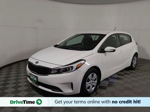 Used 2017 Kia Forte LX FWD image 1