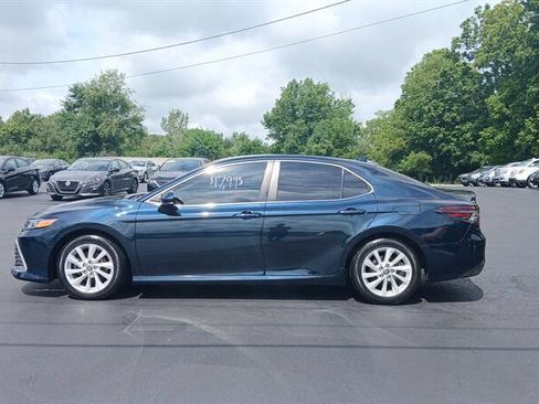 Used 2021 Toyota Camry LE FWD image 4