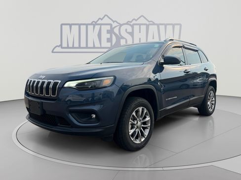 Used 2019 Jeep Cherokee Latitude Plus w/ Comfort/Convenience Group AWD/4WD image 1