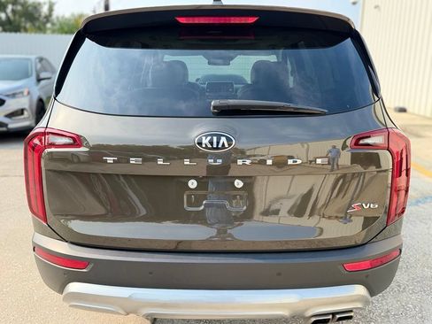 Used 2021 Kia Telluride S FWD image 4
