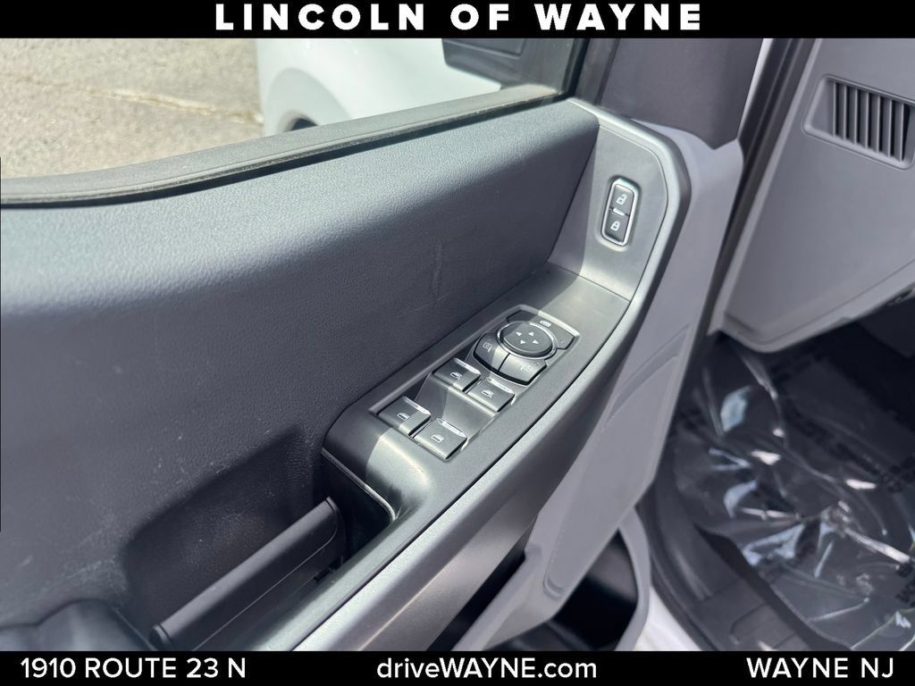 Used 2025 Ford F350 XLT AWD/4WD image 12