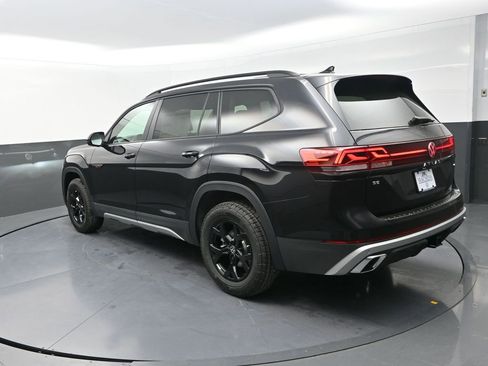 New 2026 Volkswagen Atlas Peak Edition AWD/4WD image 8
