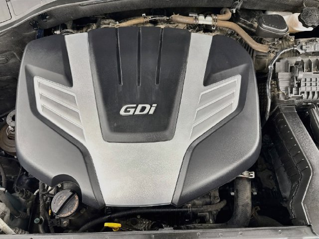 Used 2018 Hyundai Santa Fe Limited AWD/4WD image 36