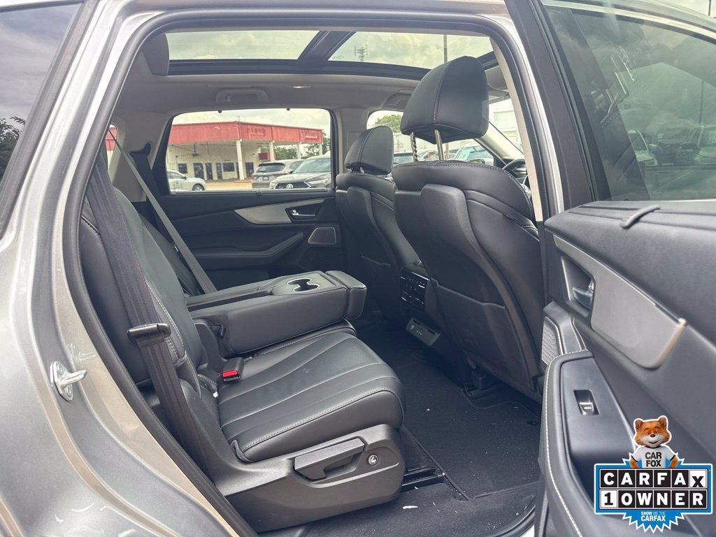 Used 2026 Acura MDX w/ Technology Package FWD image 27