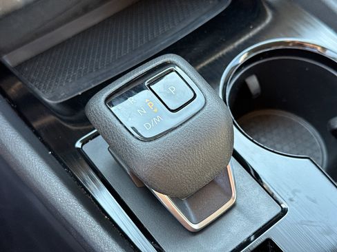 Certified 2023 Nissan Rogue SV image 32