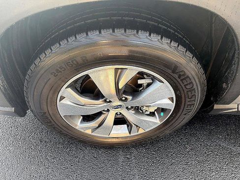 Used 2019 Subaru Ascent Premium w/ Popular Package #3 image 8