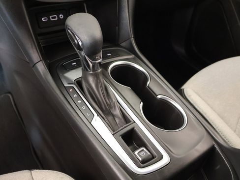 Used 2024 Chevrolet Equinox LT w/ Driver Convenience Package image 8