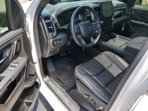 Used 2025 RAM 1500 Limited AWD/4WD image 7
