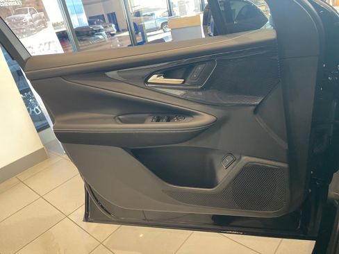 New 2025 Chevrolet Blazer EV LT image 24