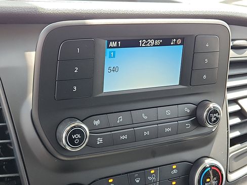 New 2025 Ford Transit 250 148 Medium Roof image 14