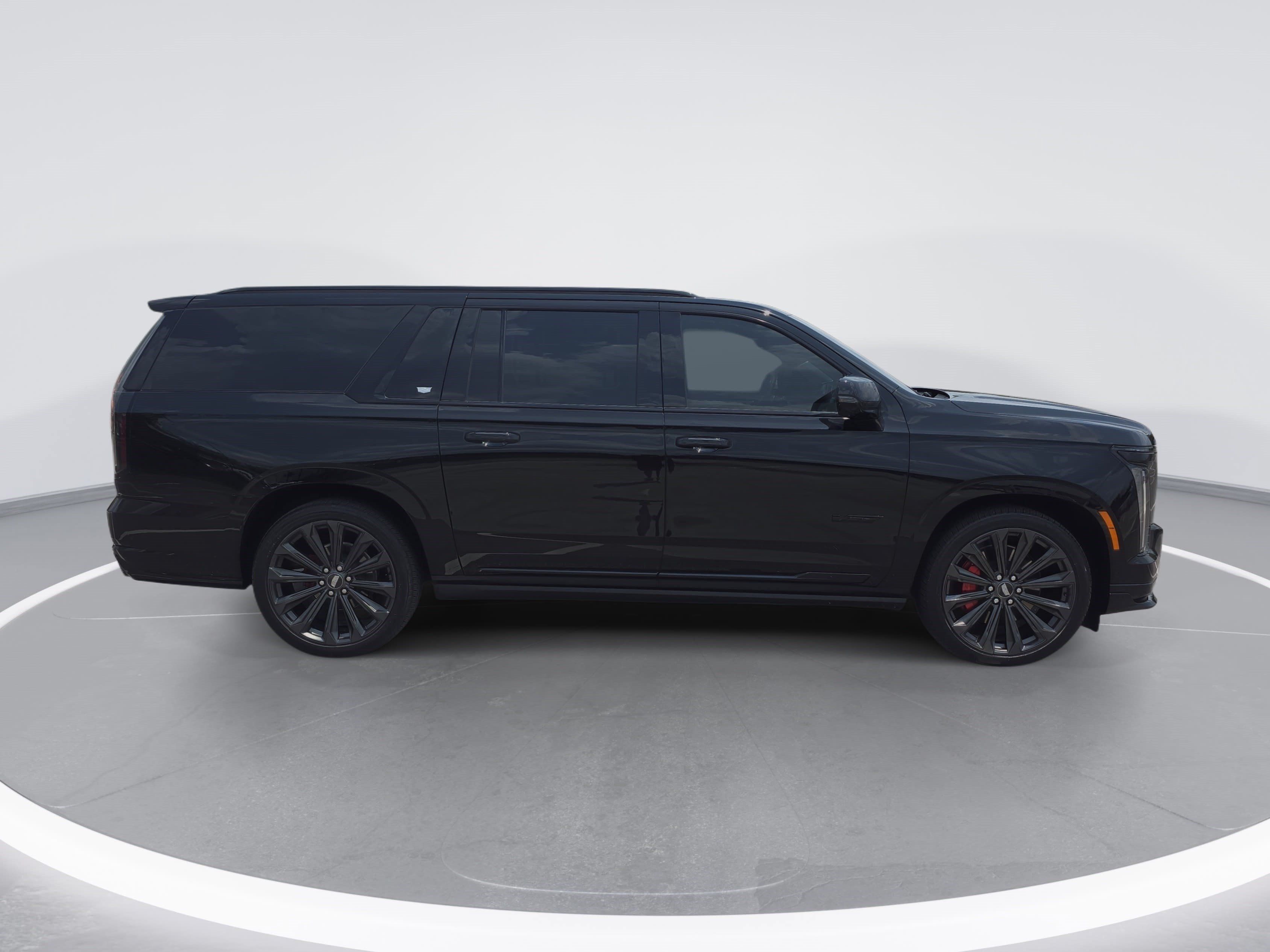 Certified 2026 Cadillac Escalade ESV V AWD/4WD image 2